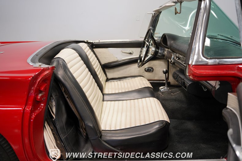 Unknown-Thunderbird-1957-Red-Black-44