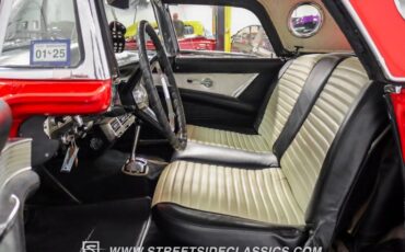 Unknown-Thunderbird-1957-Red-Black-48