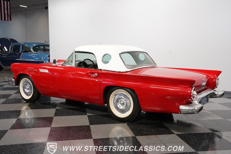 Unknown-Thunderbird-1957-Red-Black-8