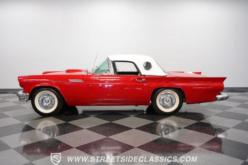 Unknown-Thunderbird-1957-Red-Black
