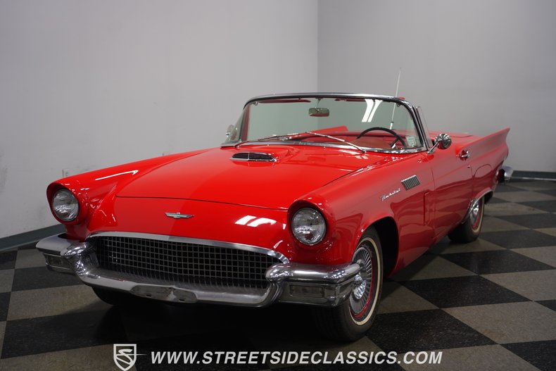 Unknown-Thunderbird-1957-Red-Red-27