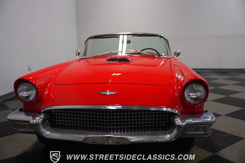 Unknown-Thunderbird-1957-Red-Red-28