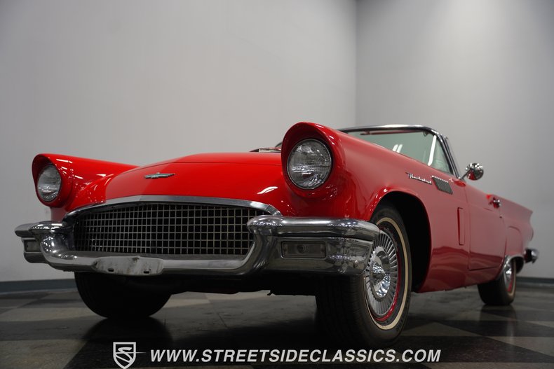 Unknown-Thunderbird-1957-Red-Red-30