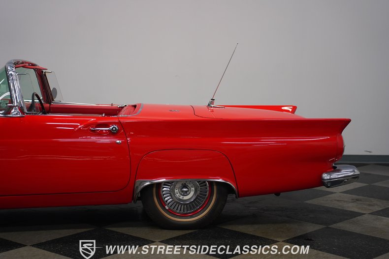 Unknown-Thunderbird-1957-Red-Red-33