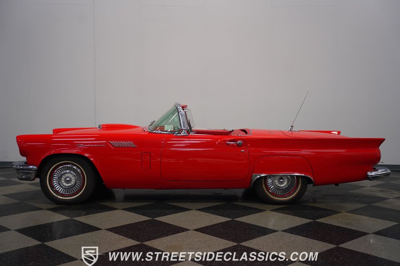 Unknown-Thunderbird-1957-Red-Red-4