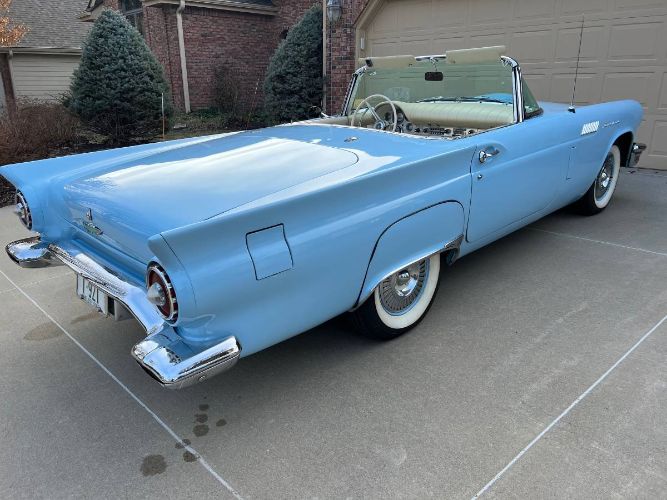 Unknown-Thunderbird-1957-Star-Mist-BlueWimbl-14