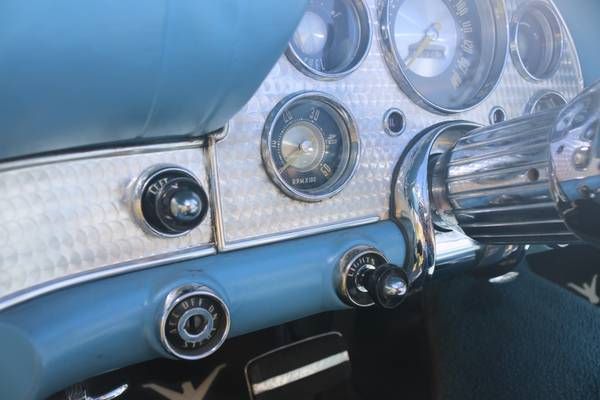 Unknown-Thunderbird-1957-Starmist-Blue-Blue-12