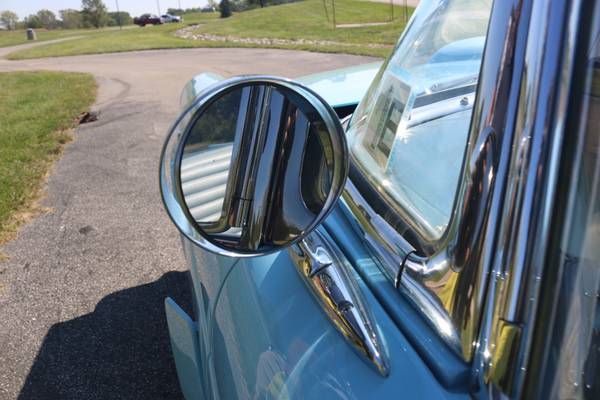 Unknown-Thunderbird-1957-Starmist-Blue-Blue-5