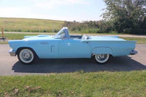 Unknown-Thunderbird-1957-Starmist-Blue-Blue-9