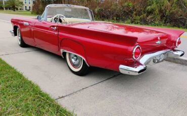 Unknown-Thunderbird-1957-Torch-Red-Cream-1