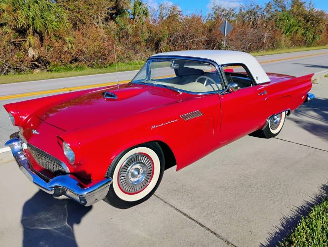 Unknown-Thunderbird-1957-Torch-Red-Cream-12