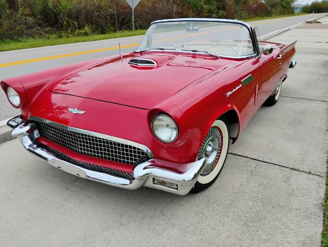 Unknown-Thunderbird-1957-Torch-Red-Cream-5