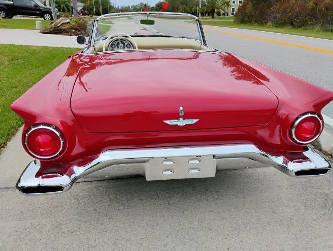 Unknown-Thunderbird-1957-Torch-Red-Cream-7