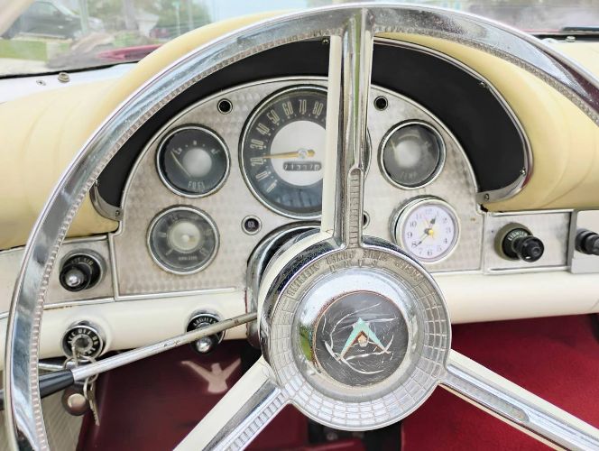 Unknown-Thunderbird-1957-Torch-Red-Cream-8
