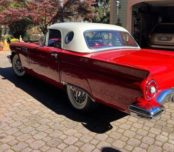 Unknown-Thunderbird-1957-Torch-RedColonial-W-RedWhite-Vinyl-1