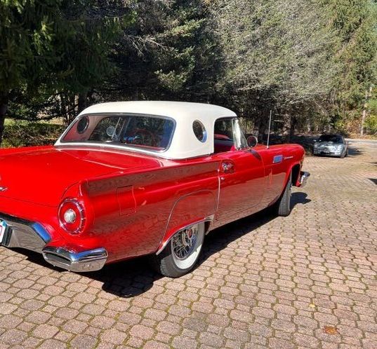 Unknown-Thunderbird-1957-Torch-RedColonial-W-RedWhite-Vinyl-12