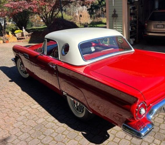 Unknown-Thunderbird-1957-Torch-RedColonial-W-RedWhite-Vinyl-16
