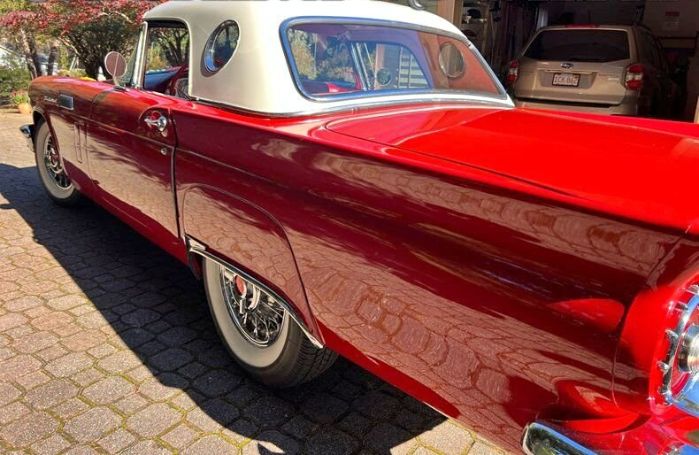Unknown-Thunderbird-1957-Torch-RedColonial-W-RedWhite-Vinyl-17