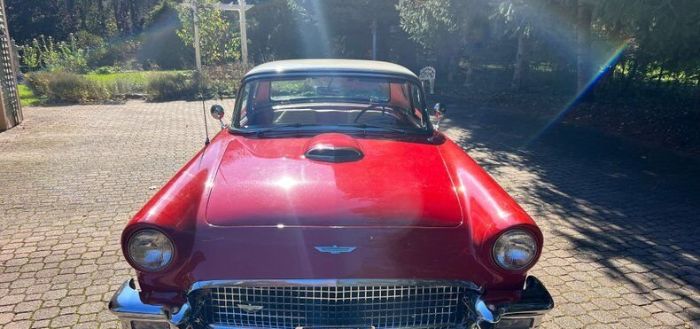 Unknown-Thunderbird-1957-Torch-RedColonial-W-RedWhite-Vinyl-7