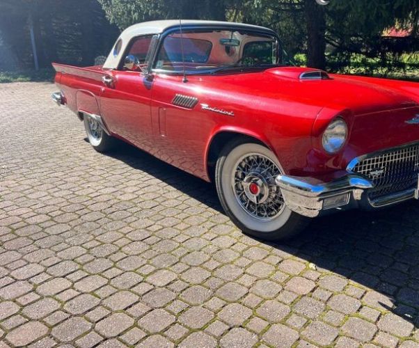 Unknown-Thunderbird-1957-Torch-RedColonial-W-RedWhite-Vinyl