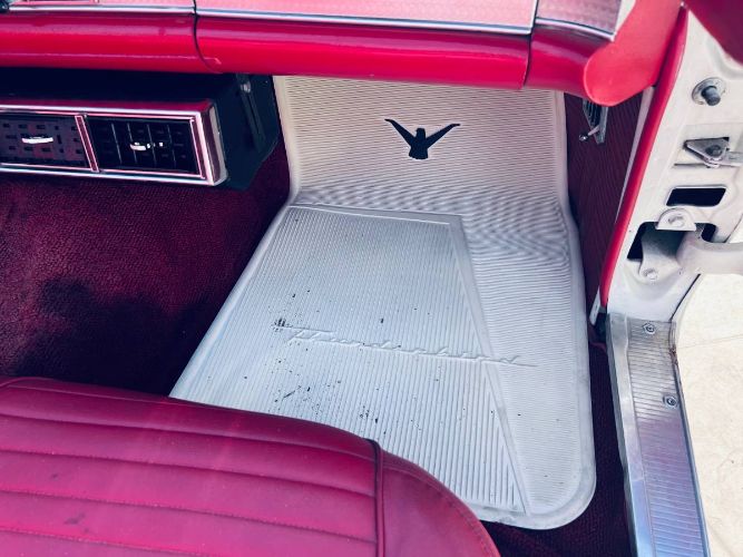 Unknown-Thunderbird-1957-White-14