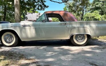 Unknown-Thunderbird-1957-White-Pink