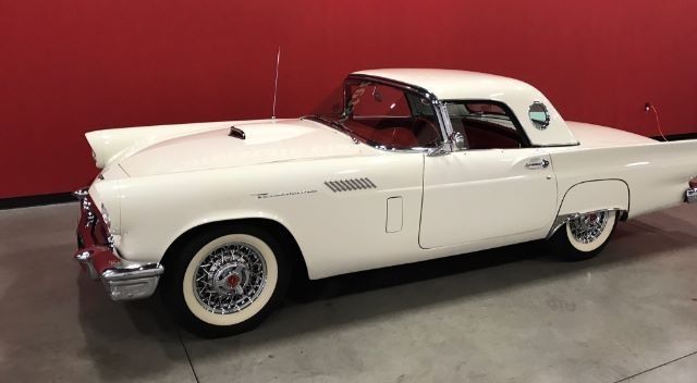 Unknown-Thunderbird-1957-White-Red-10