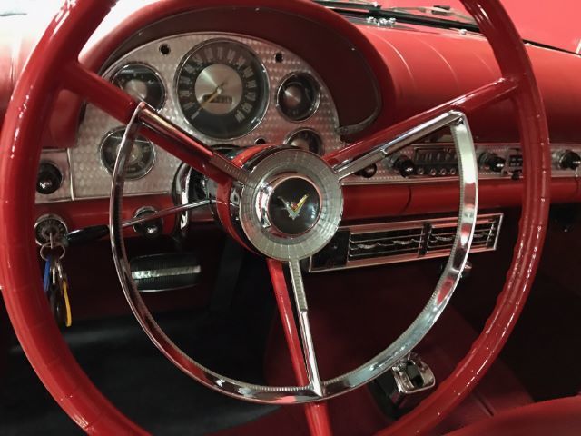 Unknown-Thunderbird-1957-White-Red-2