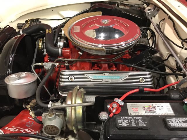 Unknown-Thunderbird-1957-White-Red-6
