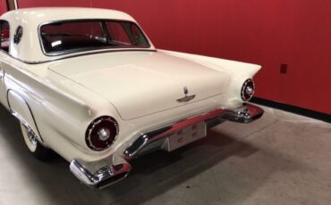 Unknown-Thunderbird-1957-White-Red-8