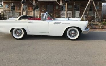 Unknown-Thunderbird-1957-WhiteRed-Top-Red-1