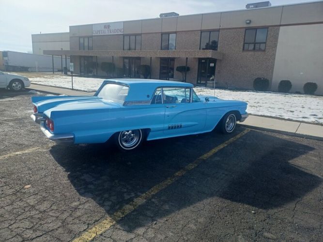 Unknown-Thunderbird-1958-Blue-White-3