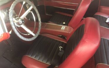 Unknown-Thunderbird-1959-Red-8