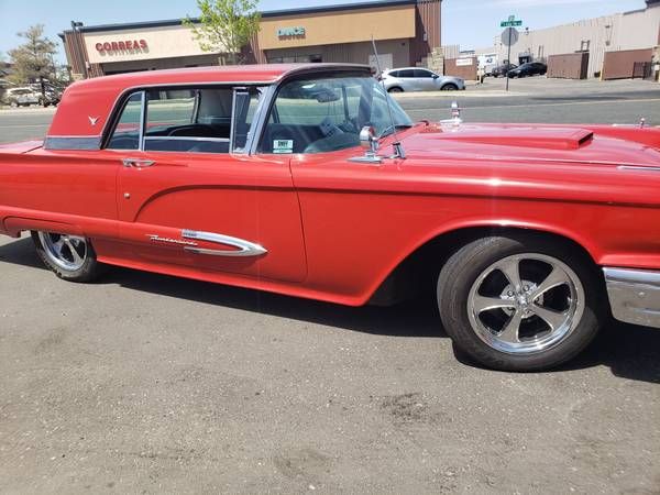 Unknown-Thunderbird-1959-Red-Black