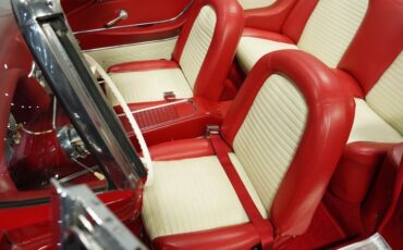 Unknown-Thunderbird-1959-Red-Red-40