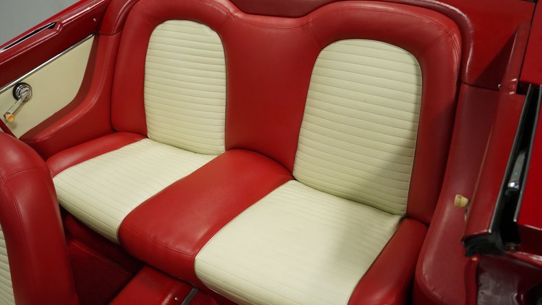 Unknown-Thunderbird-1959-Red-Red-41