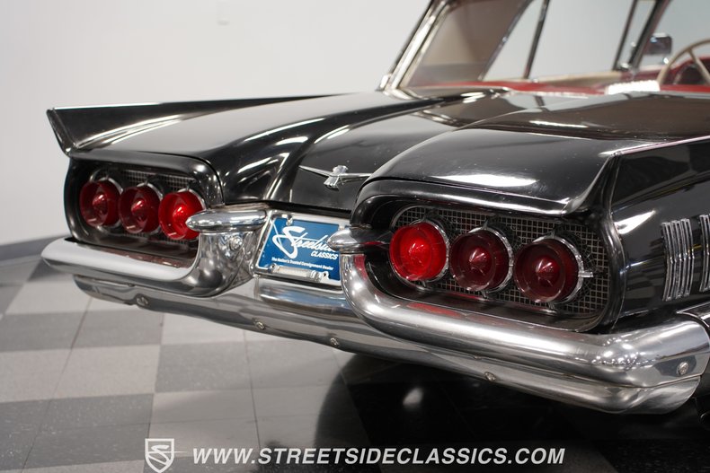Unknown-Thunderbird-1960-Black-Red-25