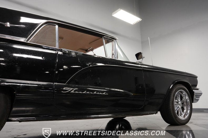 Unknown-Thunderbird-1960-Black-Red-3