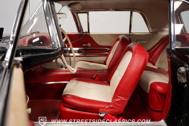 Unknown-Thunderbird-1960-Black-Red-32