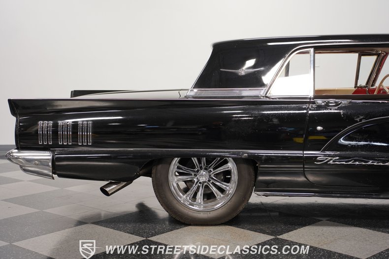 Unknown-Thunderbird-1960-Black-Red-4