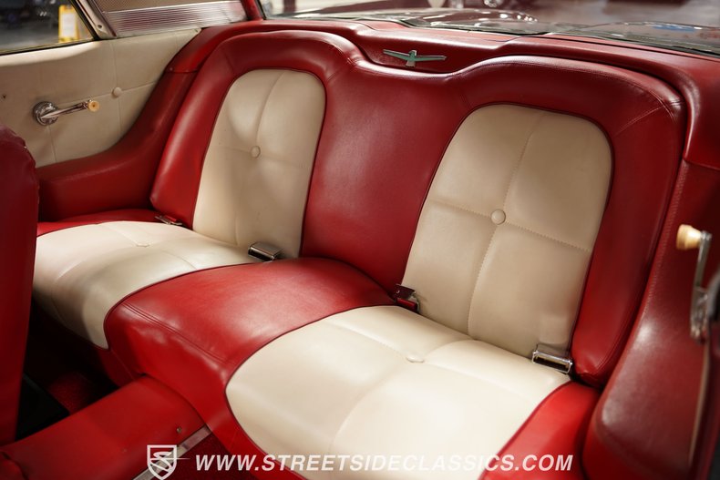 Unknown-Thunderbird-1960-Black-Red-40