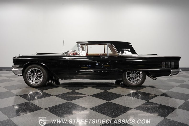 Unknown-Thunderbird-1960-Black-Red
