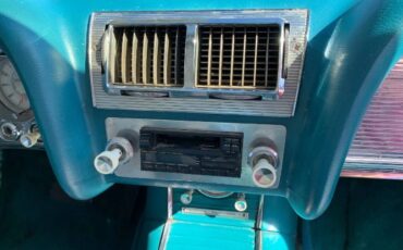 Unknown-Thunderbird-1960-Pearl-TurquoiseWhite-6