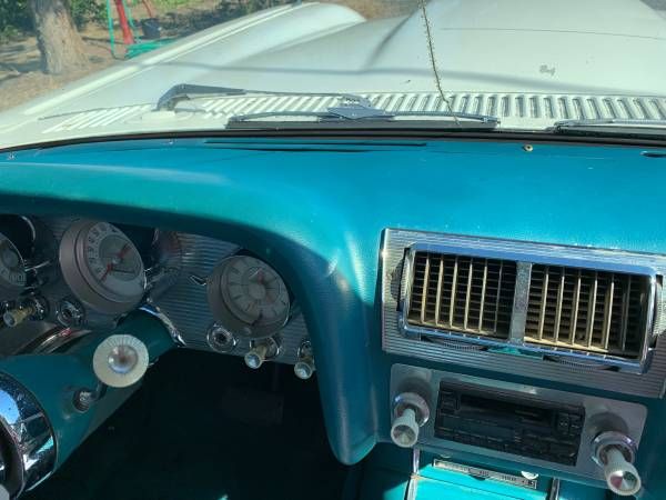 Unknown-Thunderbird-1960-Pearl-TurquoiseWhite-8