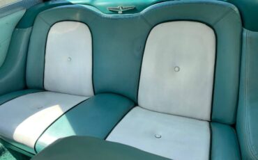Unknown-Thunderbird-1960-Pearl-TurquoiseWhite-9