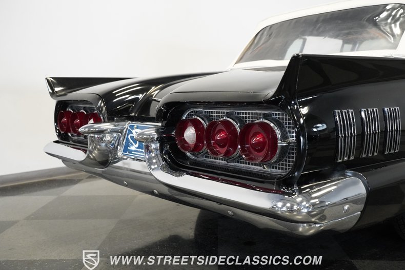 Unknown-Thunderbird-1960-Raven-Black-Red-12
