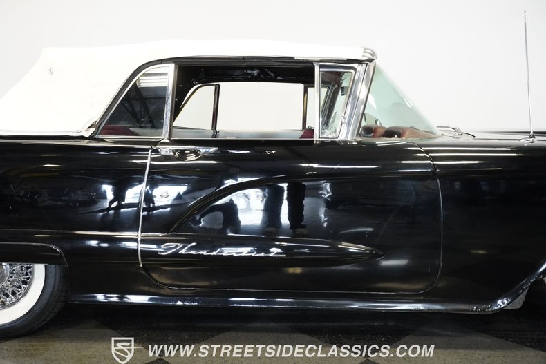 Unknown-Thunderbird-1960-Raven-Black-Red-14