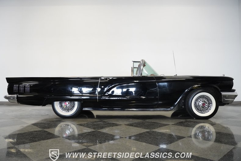 Unknown-Thunderbird-1960-Raven-Black-Red-36