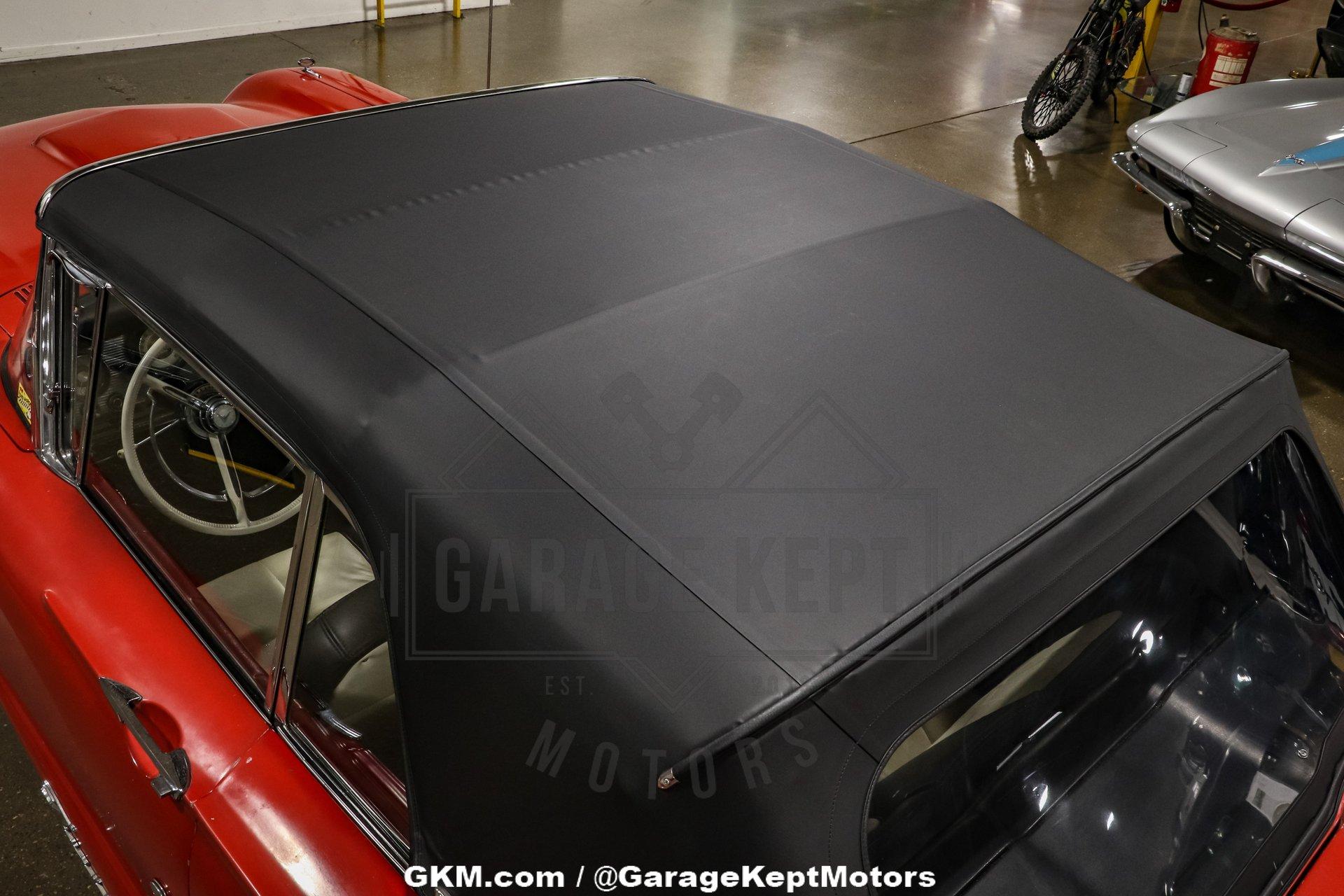 Unknown-Thunderbird-1960-Red-Black-23