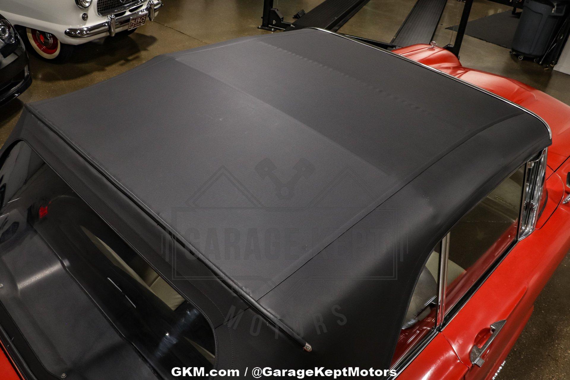 Unknown-Thunderbird-1960-Red-Black-26